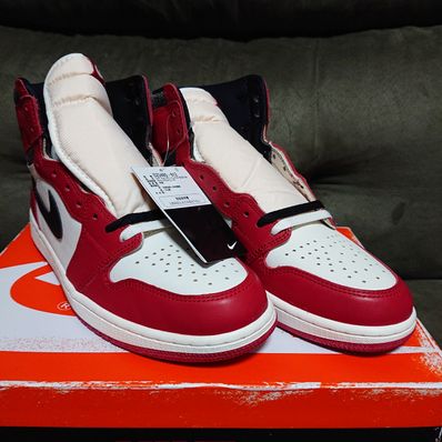 Nike Air Jordan 1 High OG "Lost & Found/Chicago"