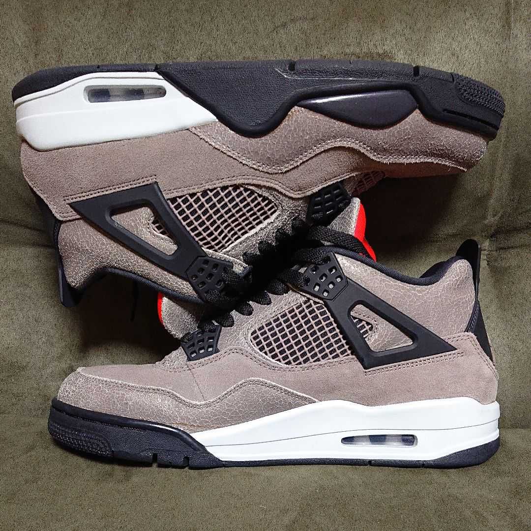 Nike Air Jordan 4 "Taupe Haze"