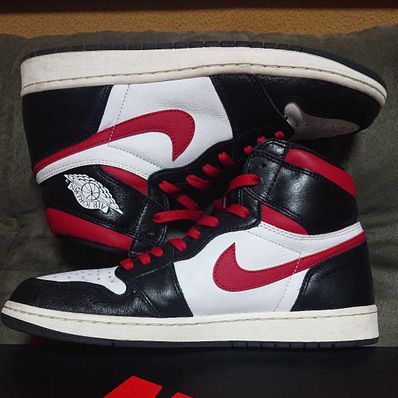 Nike Air Jordan 1 Retro High "Black/White/Sail/Gym Red"