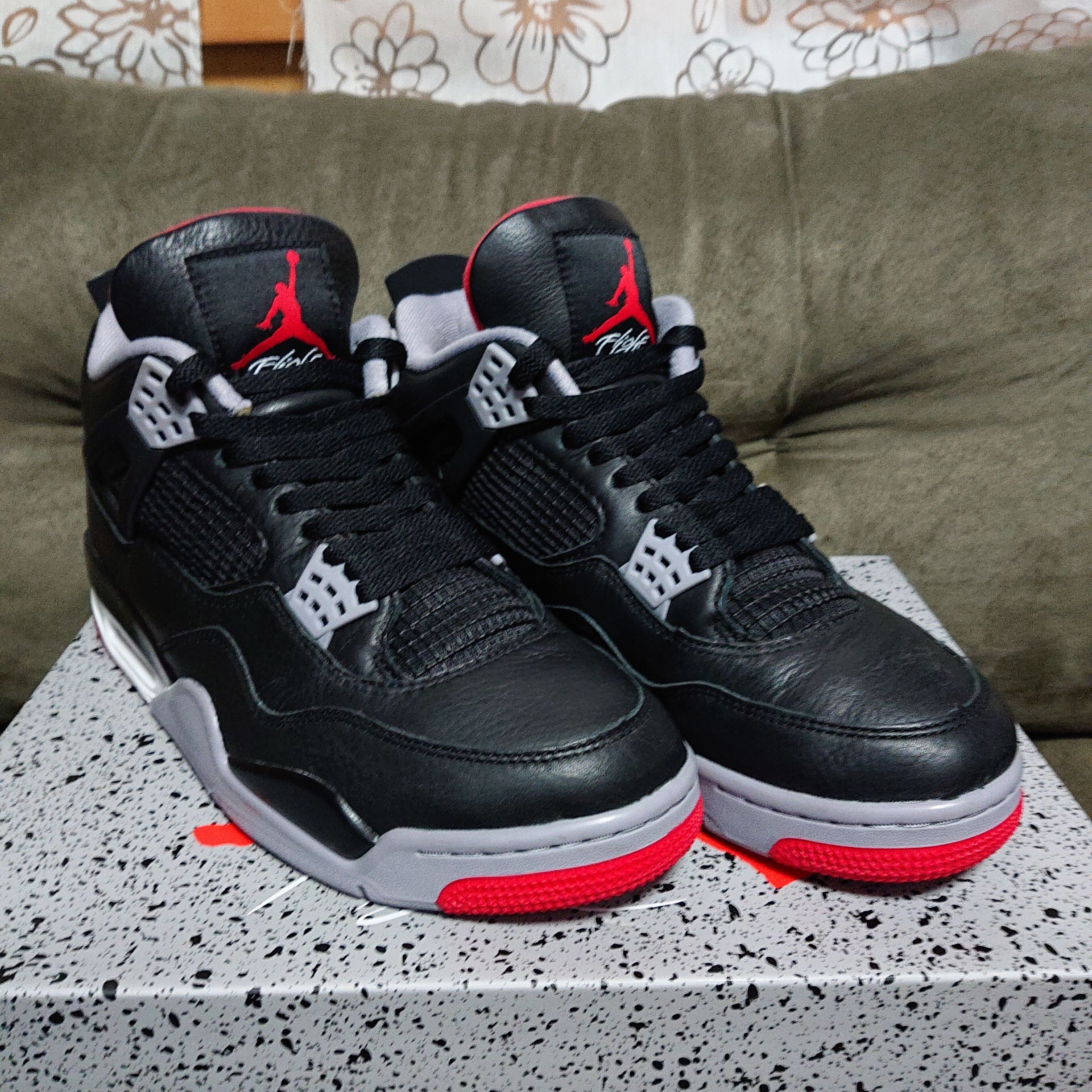 Nike Air Jordan 4 Retro "Bred Reimagined"