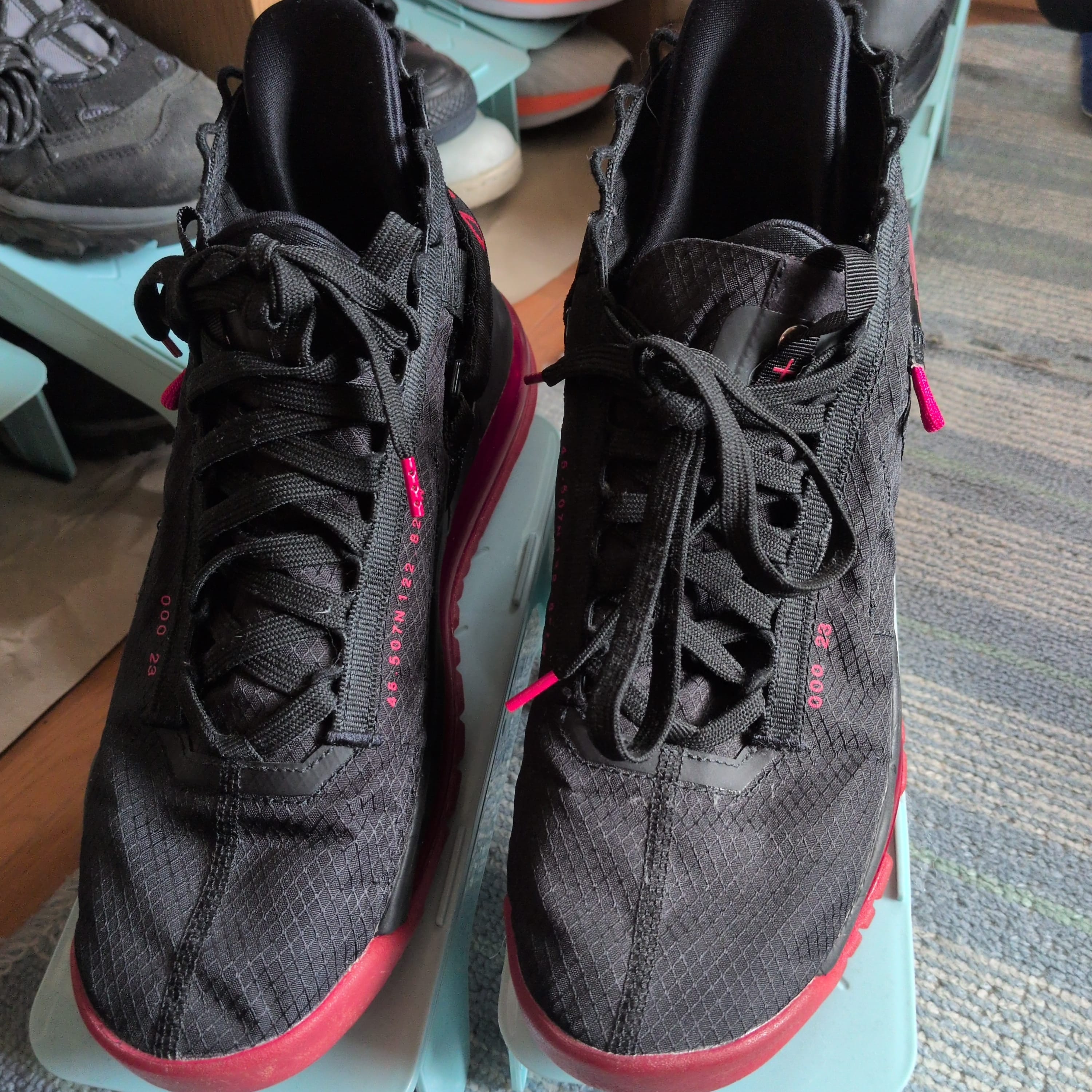 ネイマール × ナイキ ジョーダン ハイパーヴェノムX プロキシモ IC