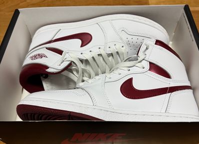 Nike Air Jordan 1 High '85 "Metallic Burgundy"