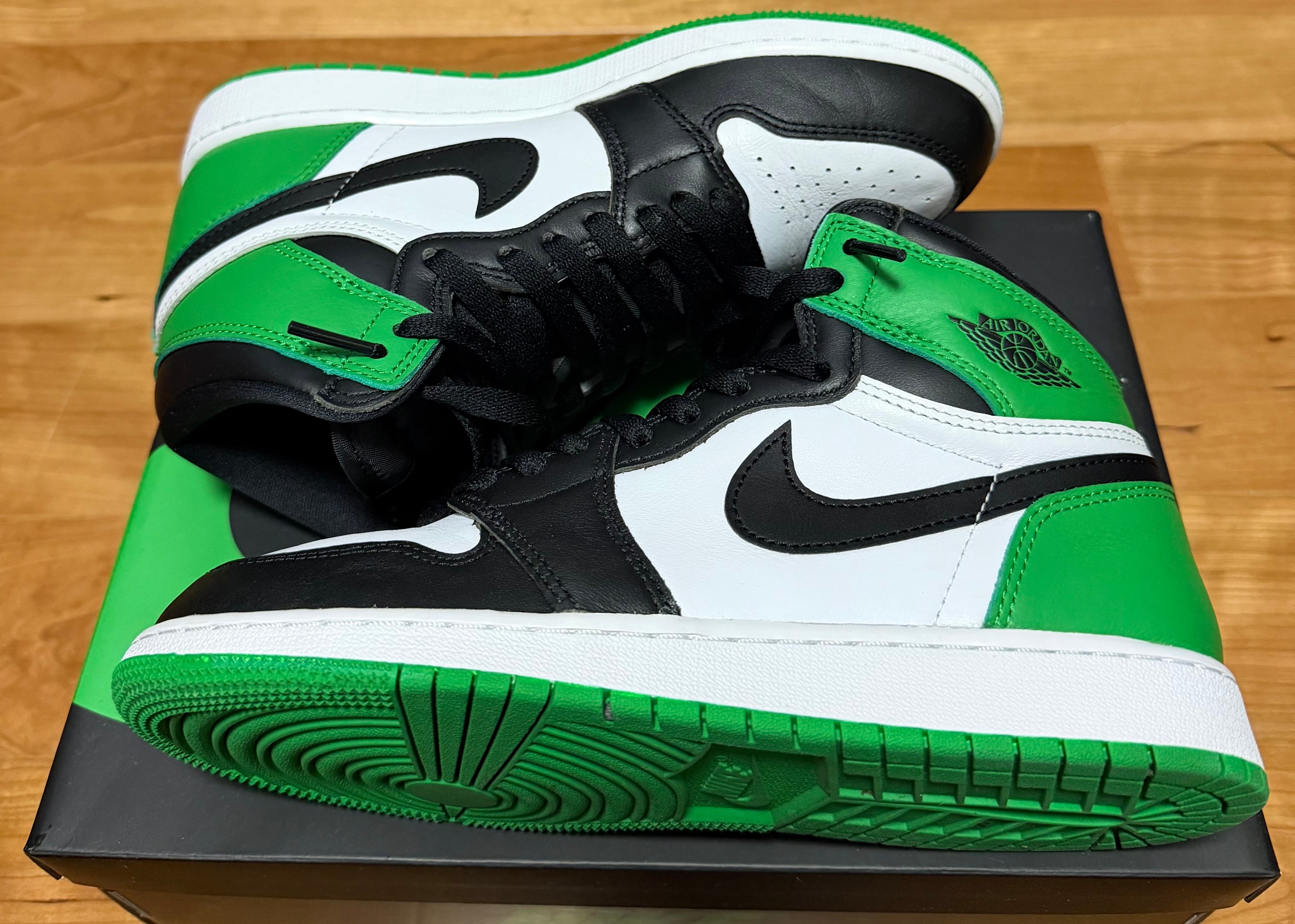 Nike GS Air Jordan 1 Retro High OG "Celtics/Black and Lucky Green" (2023)