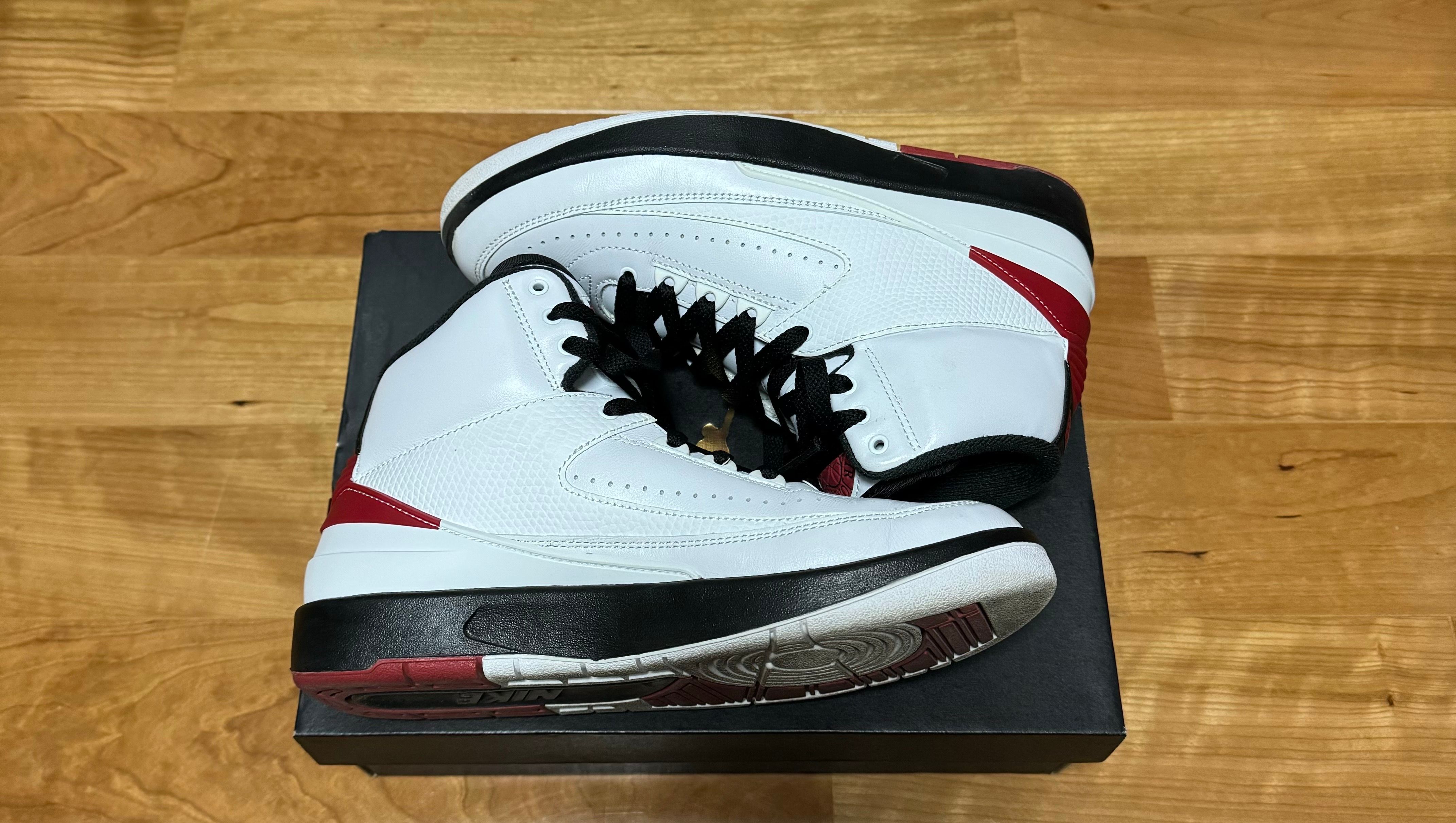 Nike GS Air Jordan 2 Retro OG "Chicago" (2022)