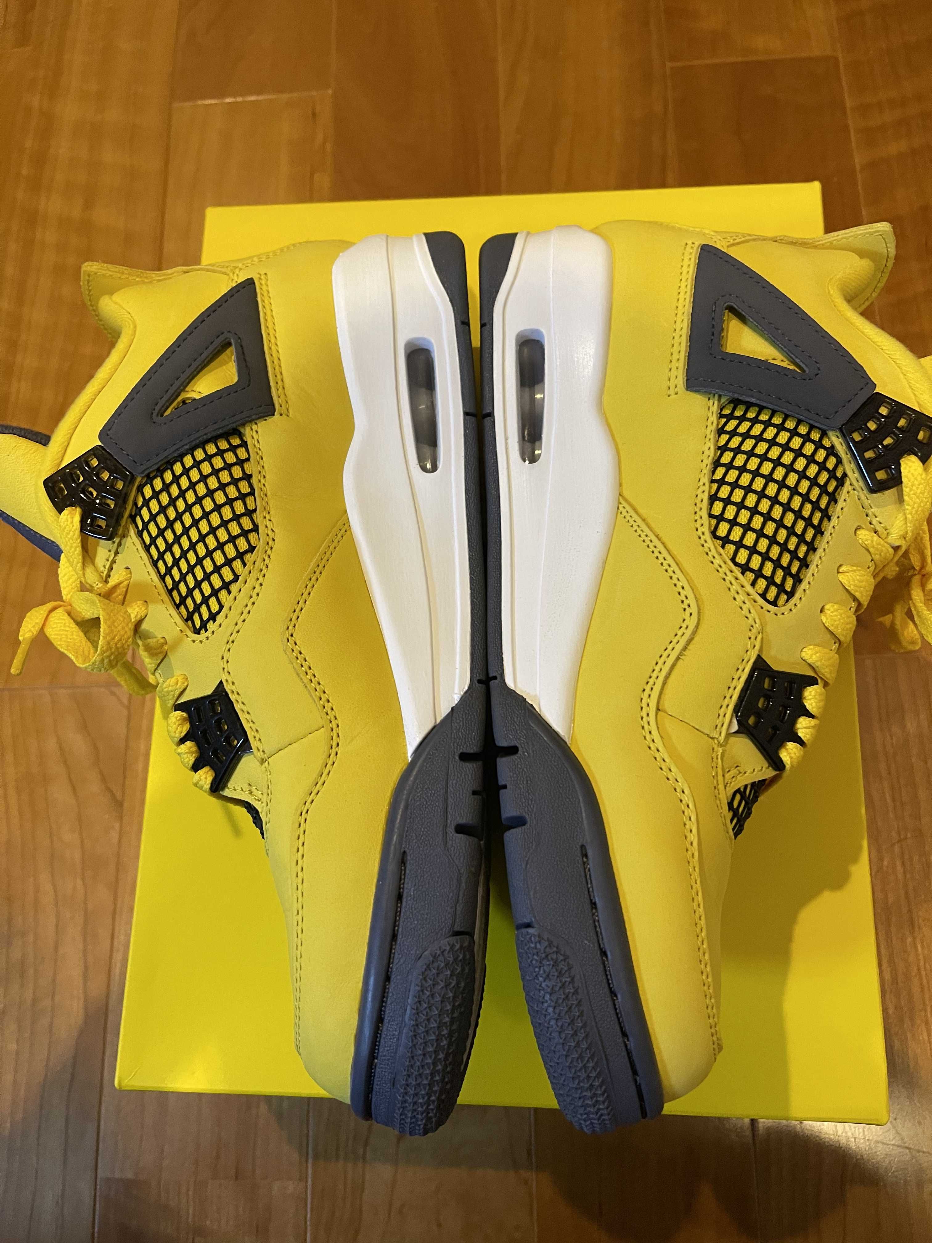 Nike Air Jordan 4 "Tour Yellow"