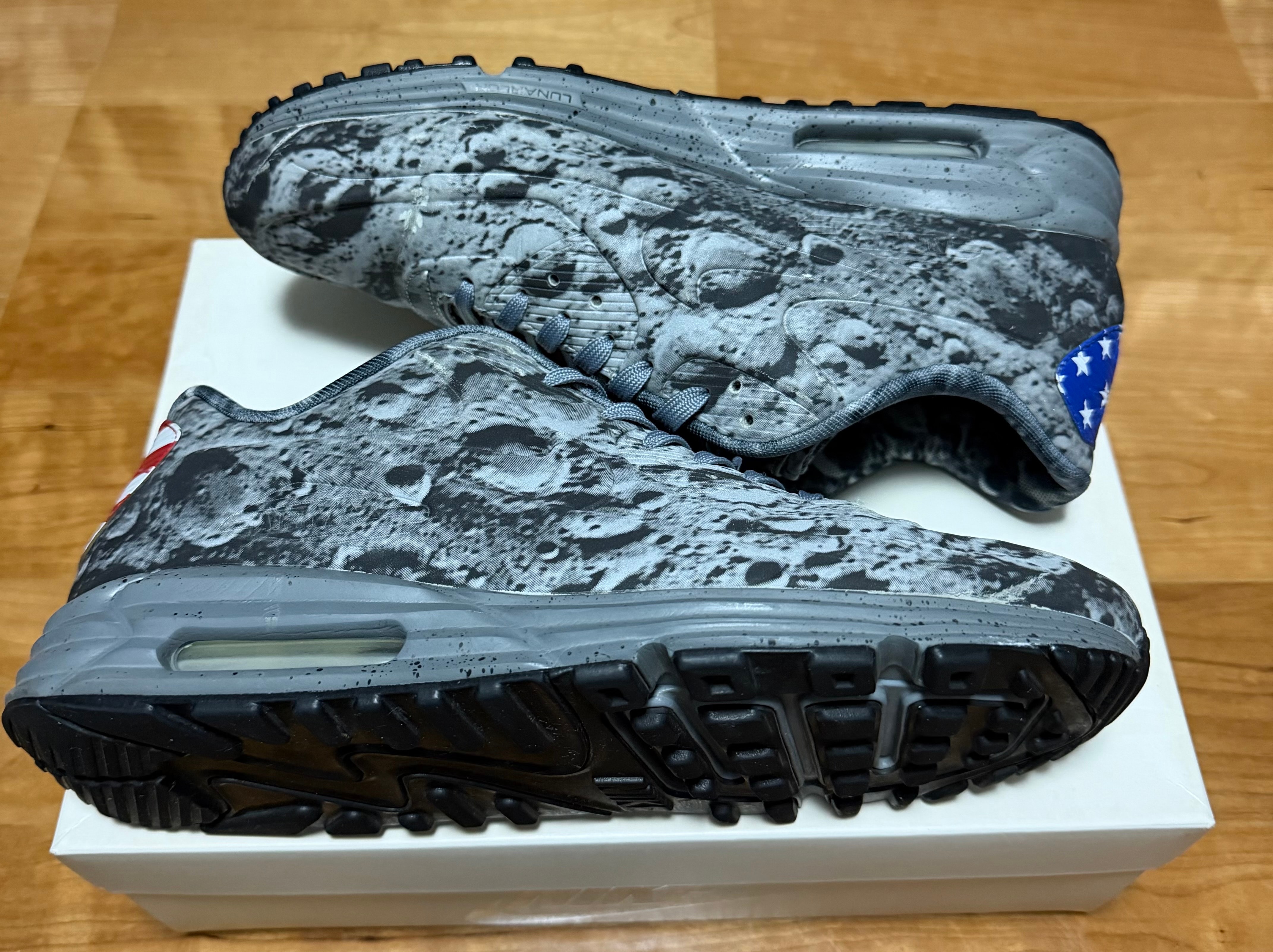 NIKE AIR MAX LUNAR90 SP "MOON LANDING"
