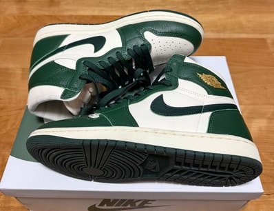 Nike Women's Air Jordan 1 Retro High OG "Pro Green"