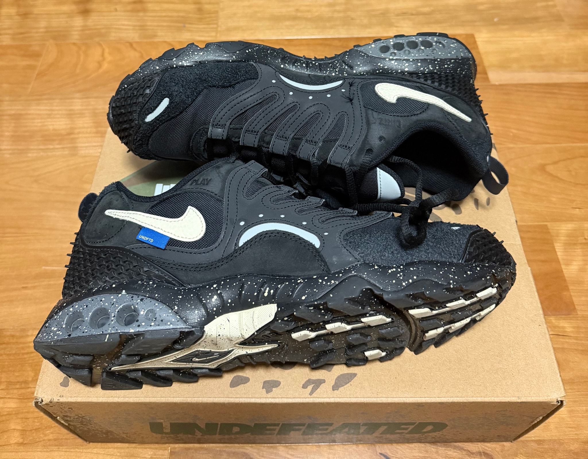 UNDEFEATED × Nike Air Terra Humara "Black"