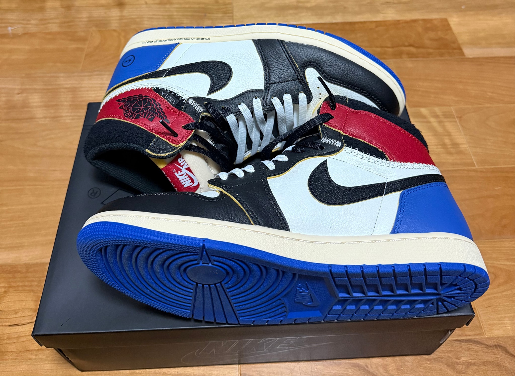 fragment design × UNION × Nike Air Jordan 1 High OG "Black/Varsity Red"