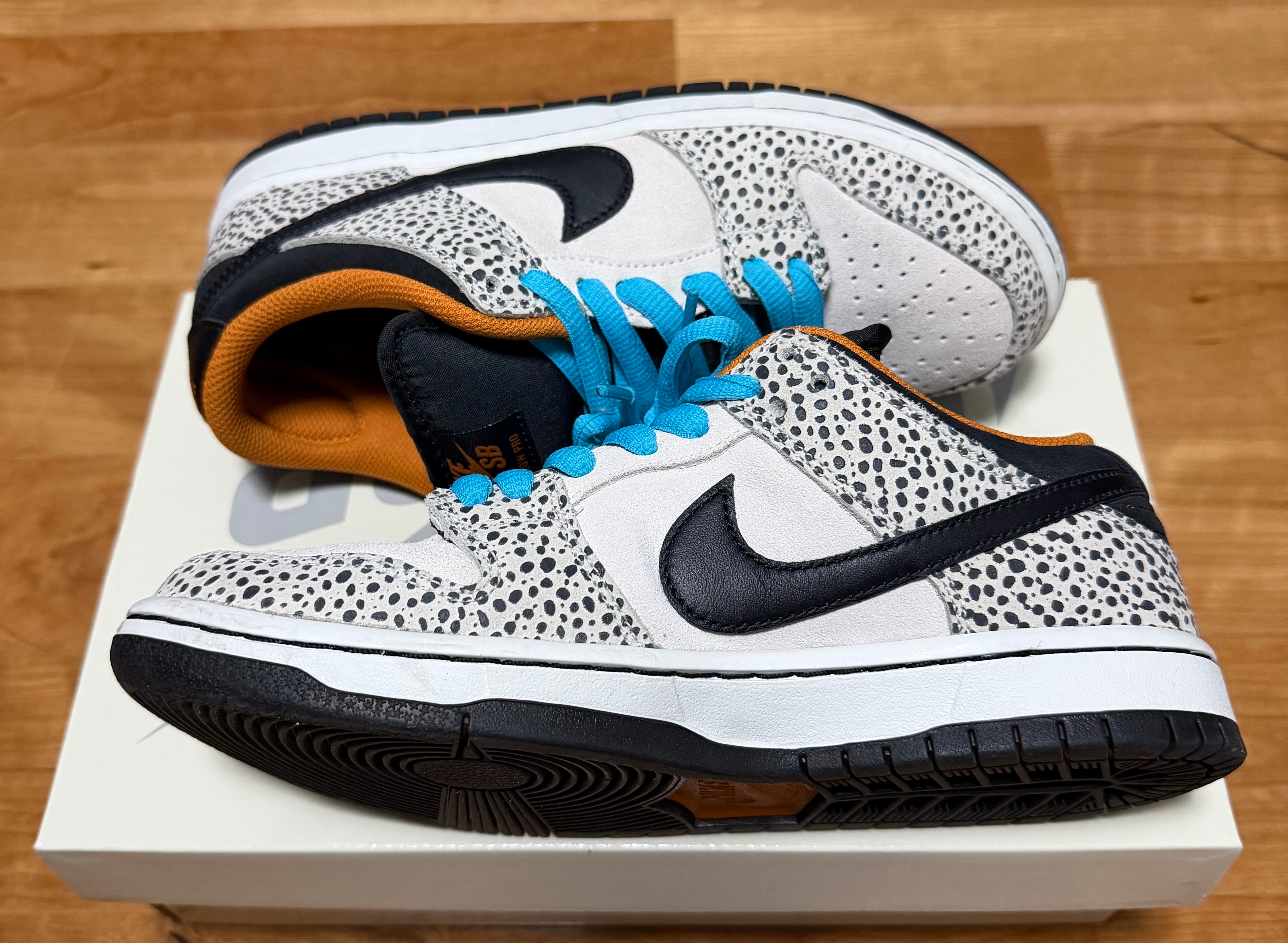 Nike SB Dunk Low Pro Electric Safari "Phantom and Black"