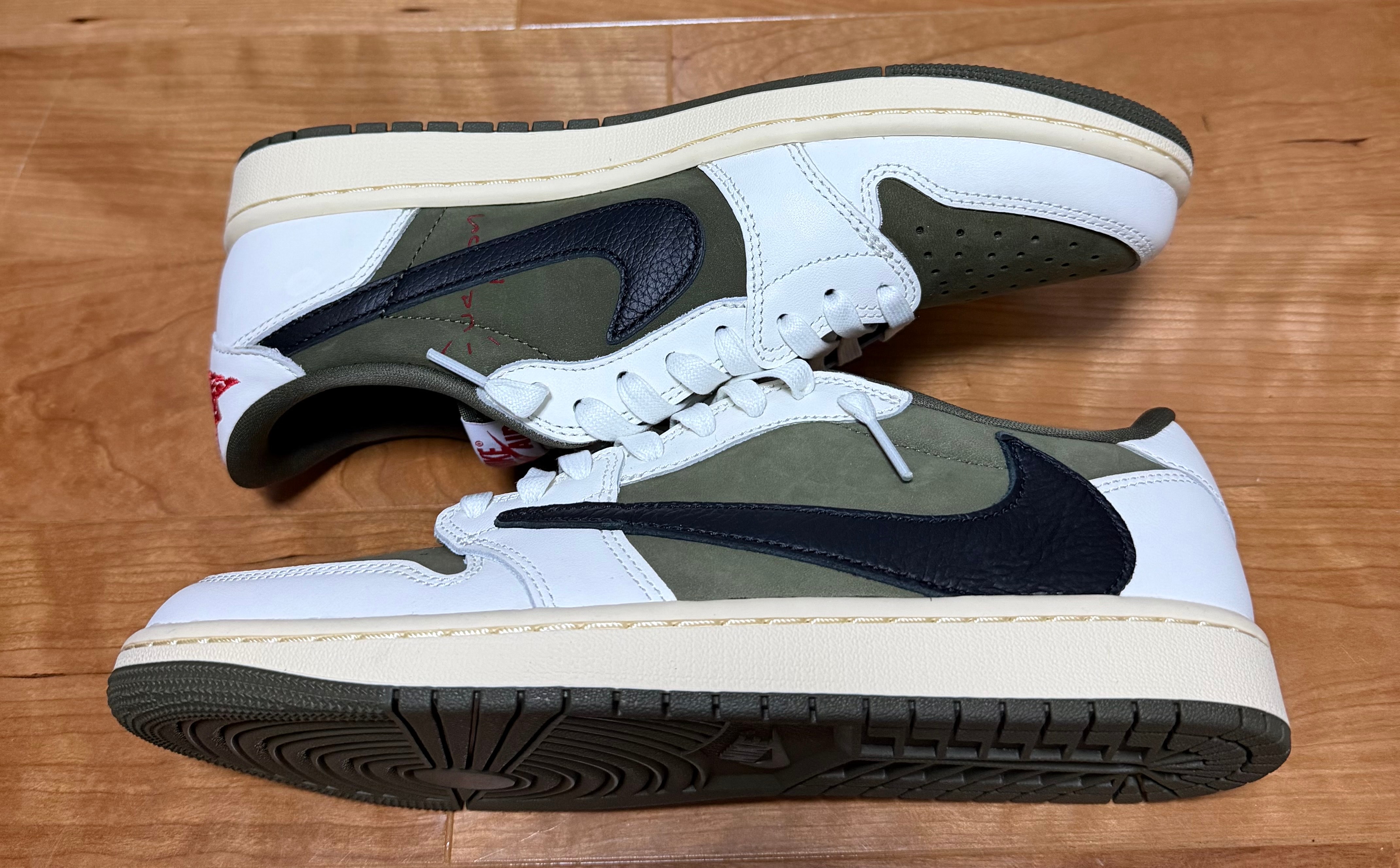 Travis Scott × Nike Air Jordan 1 Low OG SP "Reverse Olive"