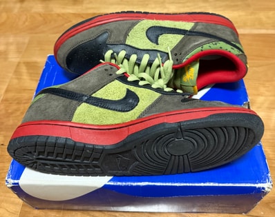 Nike SB Dunk Low "Asparagus"