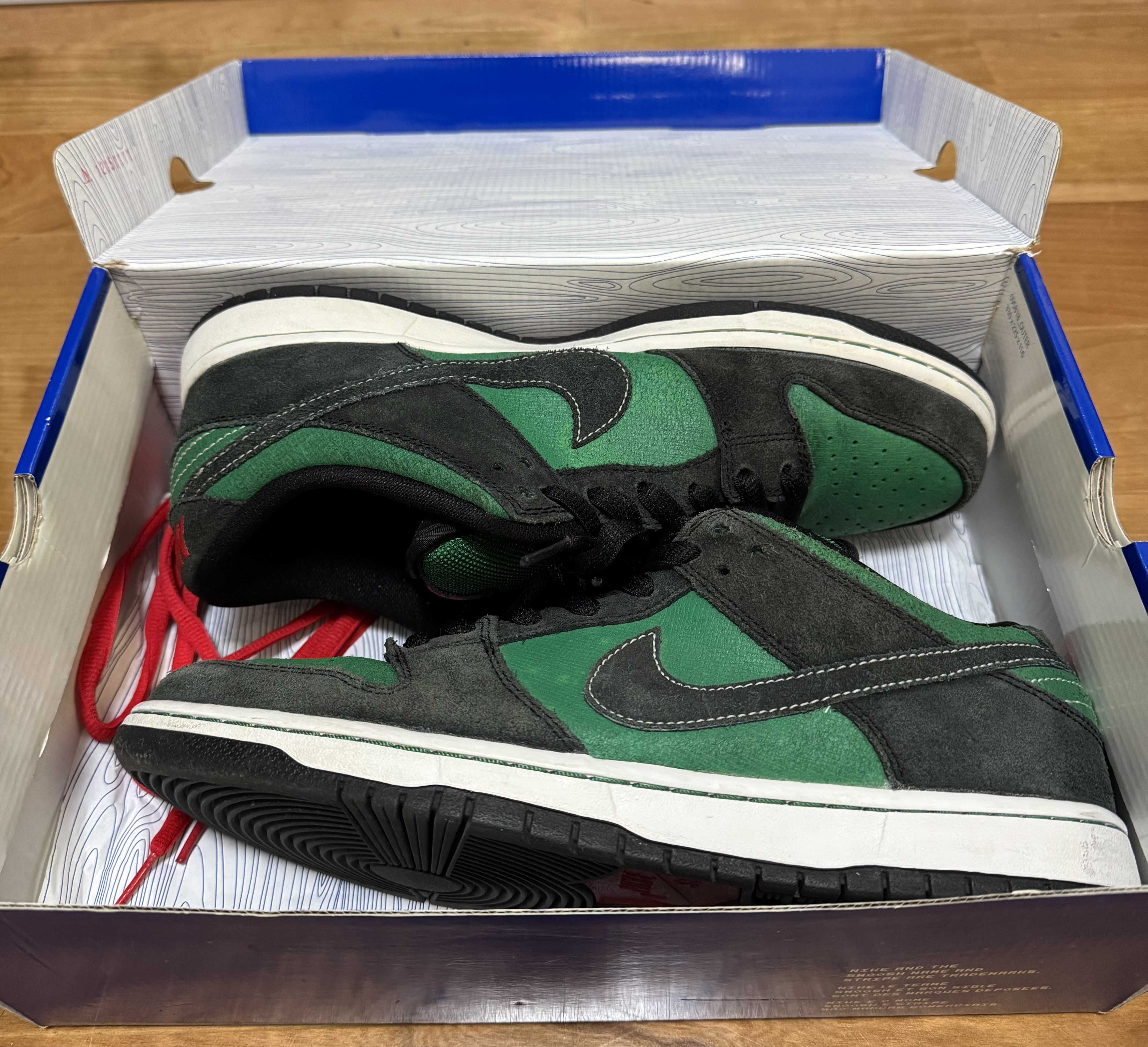 Nike SB Dunk Low "Pine Green Black"