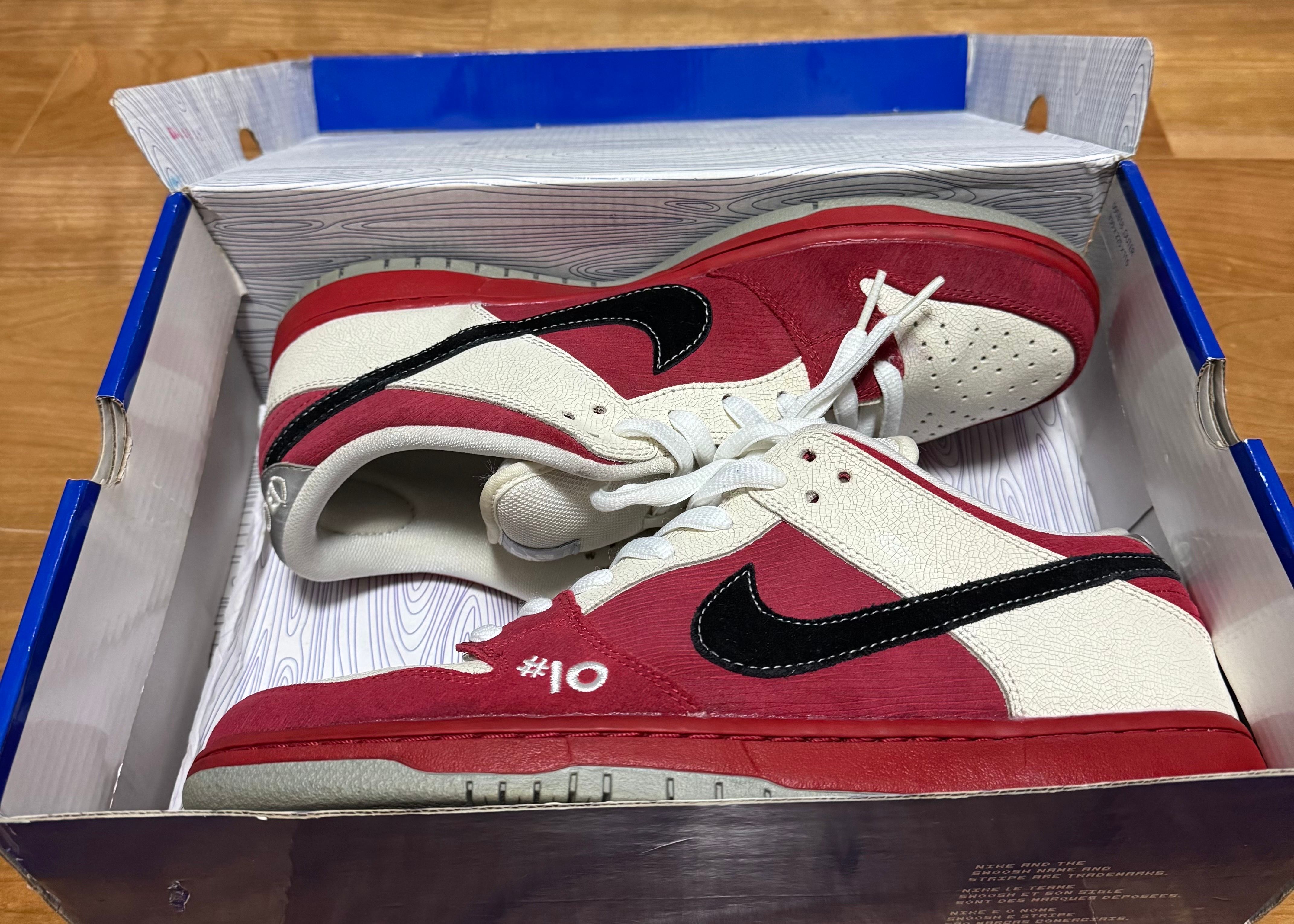 Nike SB Dunk Low "Roller Derby"