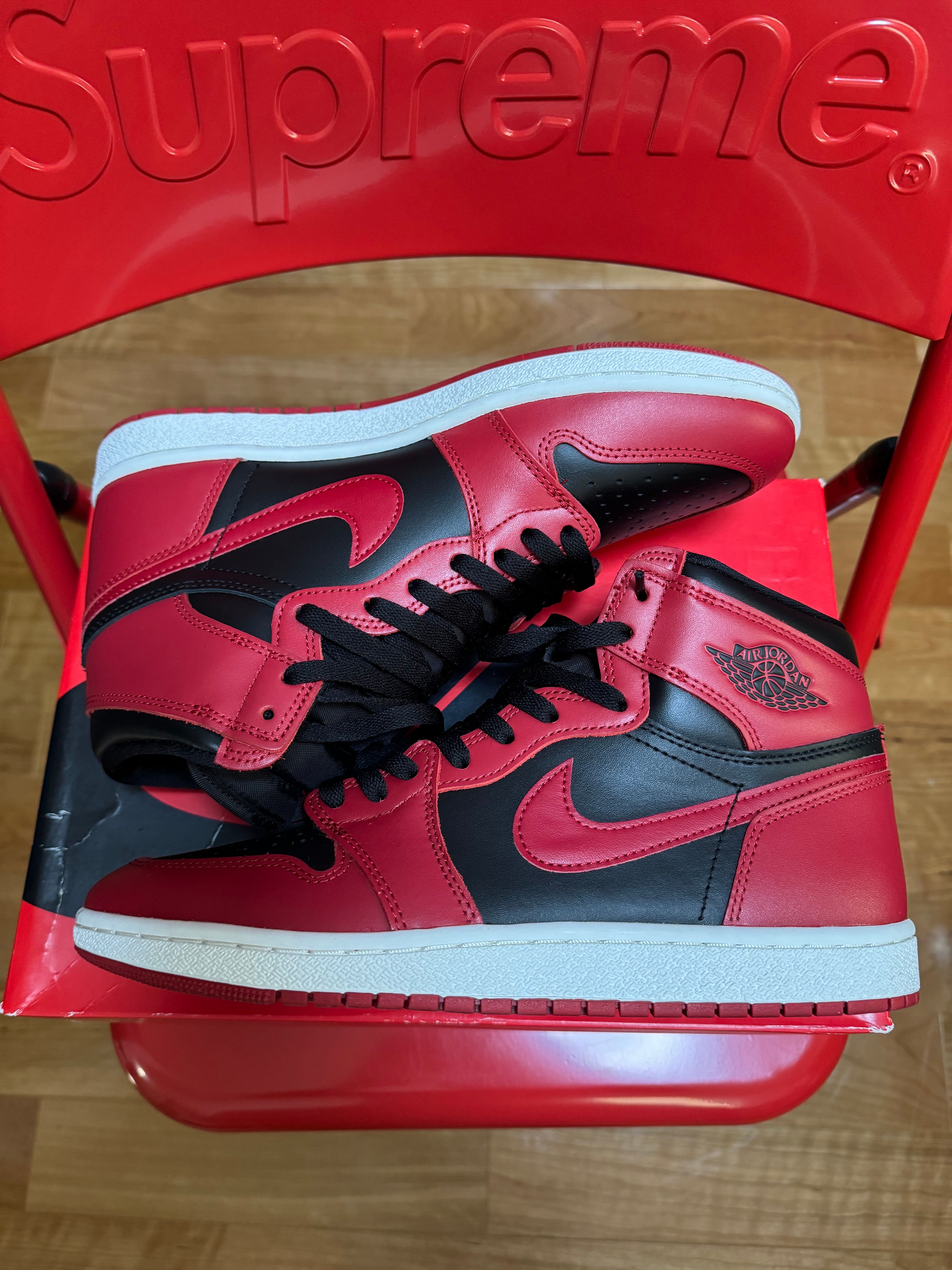 Nike Air Jordan 1 High ’85 "Varsity Red"