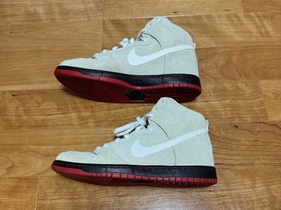 Nike SB Dunk High "Black Sheep"