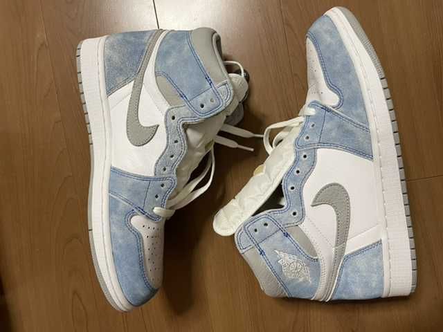 Nike Air Jordan 1 High OG "Hyper Royal"