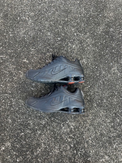 Nike Women's Shox R4 "Black"