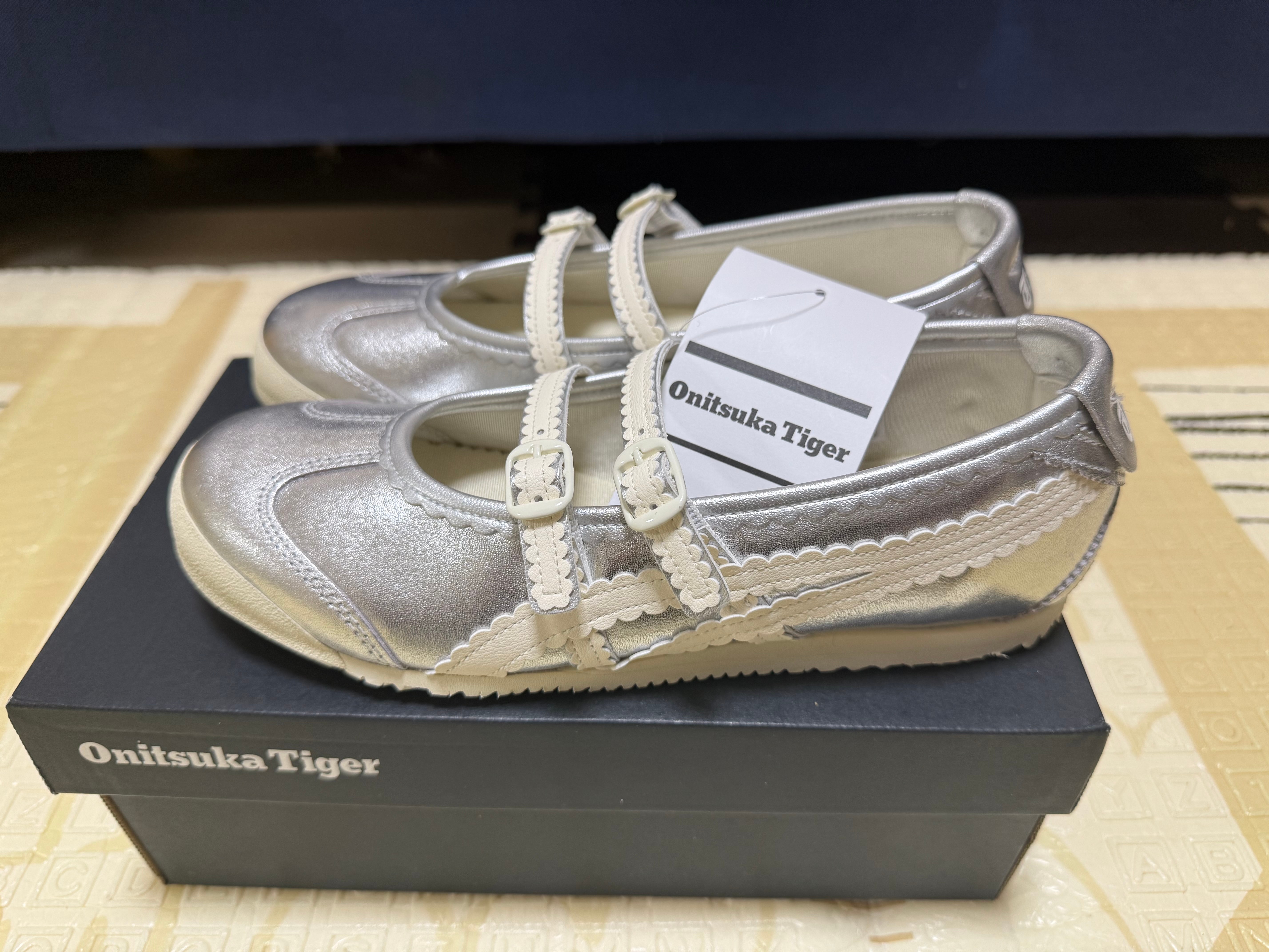 オニツカタイガー ウィメンズ メキシコ66 TGRS "シルバー/クリーム"