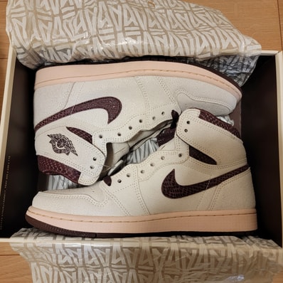A Ma Maniere × Nike Air Jordan 1 Retro High OG "Sail and Burgundy"