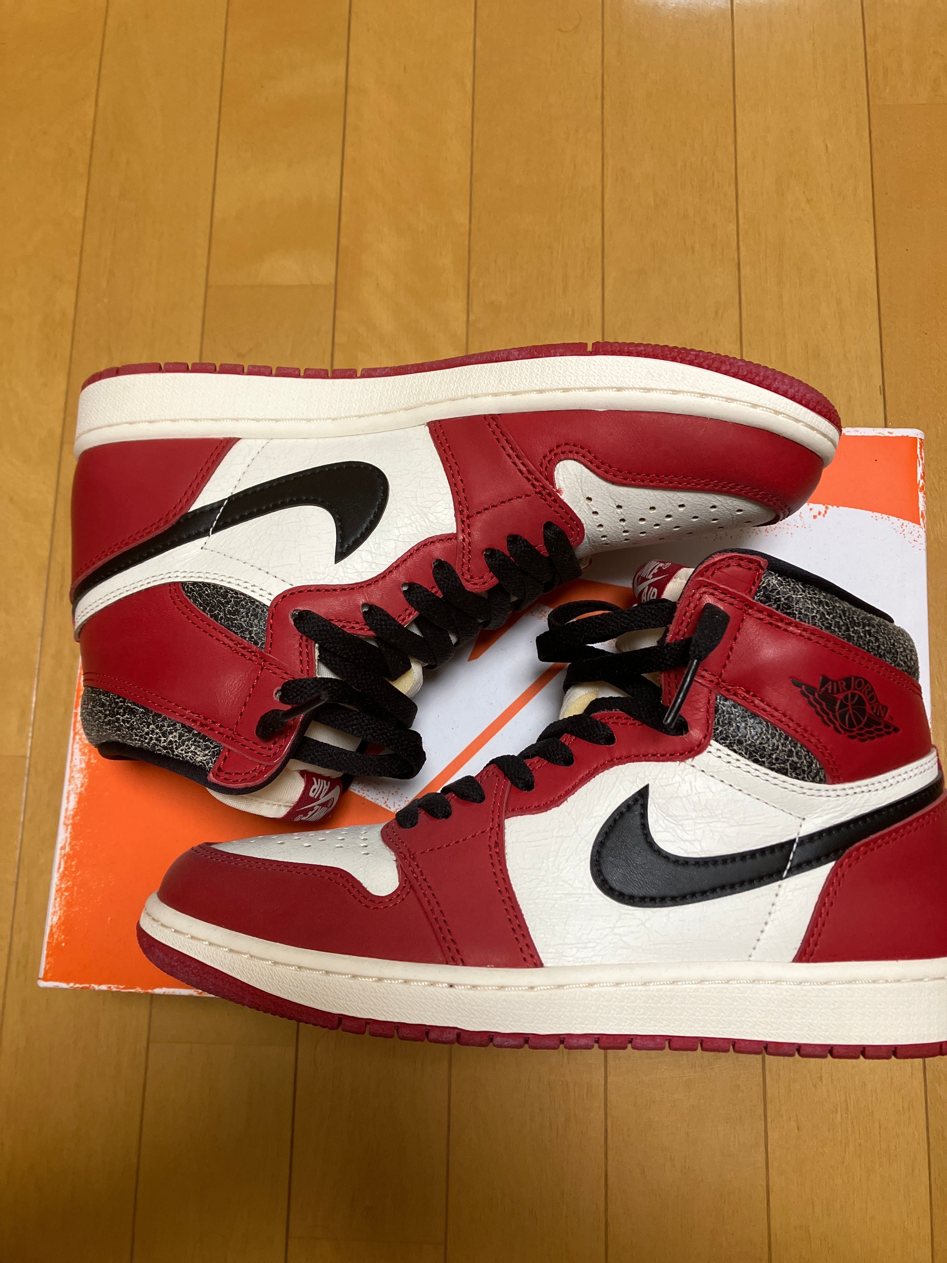 Nike Air Jordan 1 High OG "Lost & Found/Chicago"
