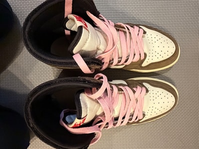 Travis Scott × Nike Air Jordan 1 Retro High OG TS SP "Sail/Dark Mocha"