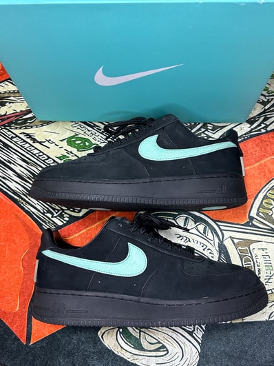 Tiffany & Co. × Nike Air Force 1 Low "1837"