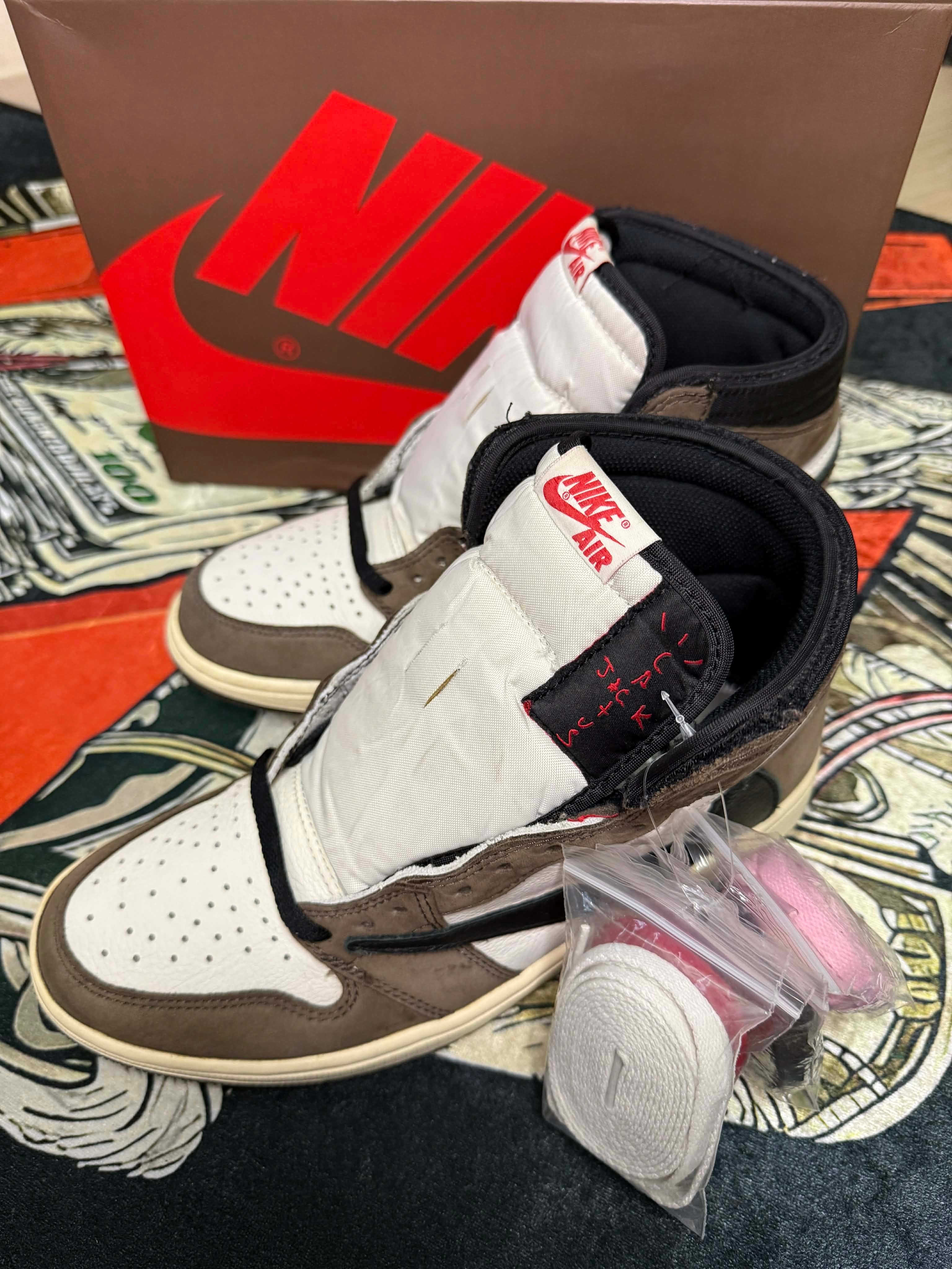Travis Scott × Nike Air Jordan 1 Retro High OG TS SP "Sail/Dark Mocha"