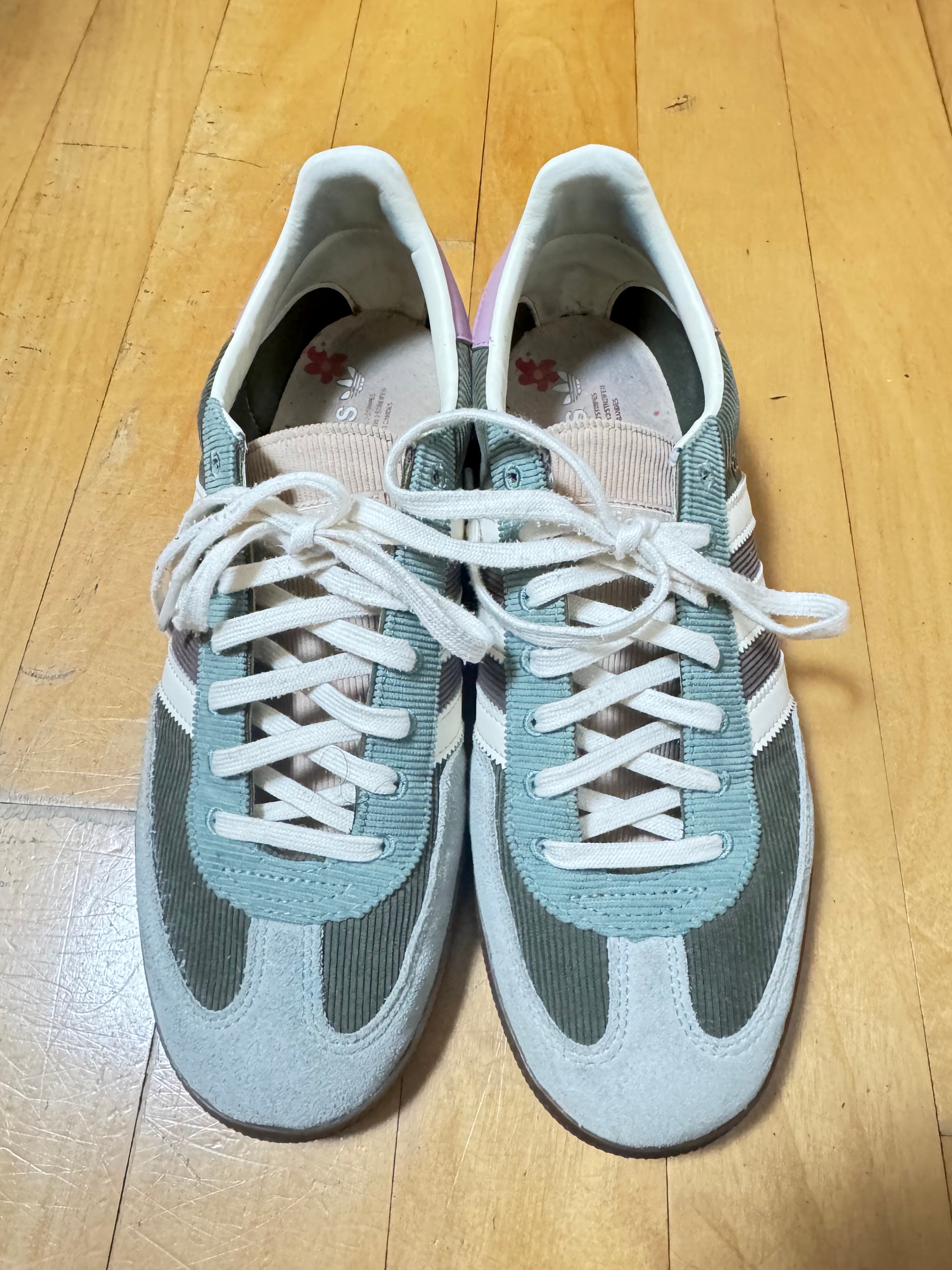 アディダス ハンドボール スペツィアル "シルバーグリーン/クリームホワイト/マジックモーブ"