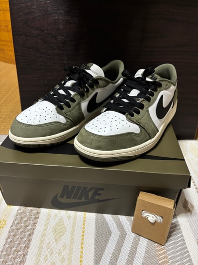Nike Air Jordan 1 Low OG "Medium Olive and Summit White"