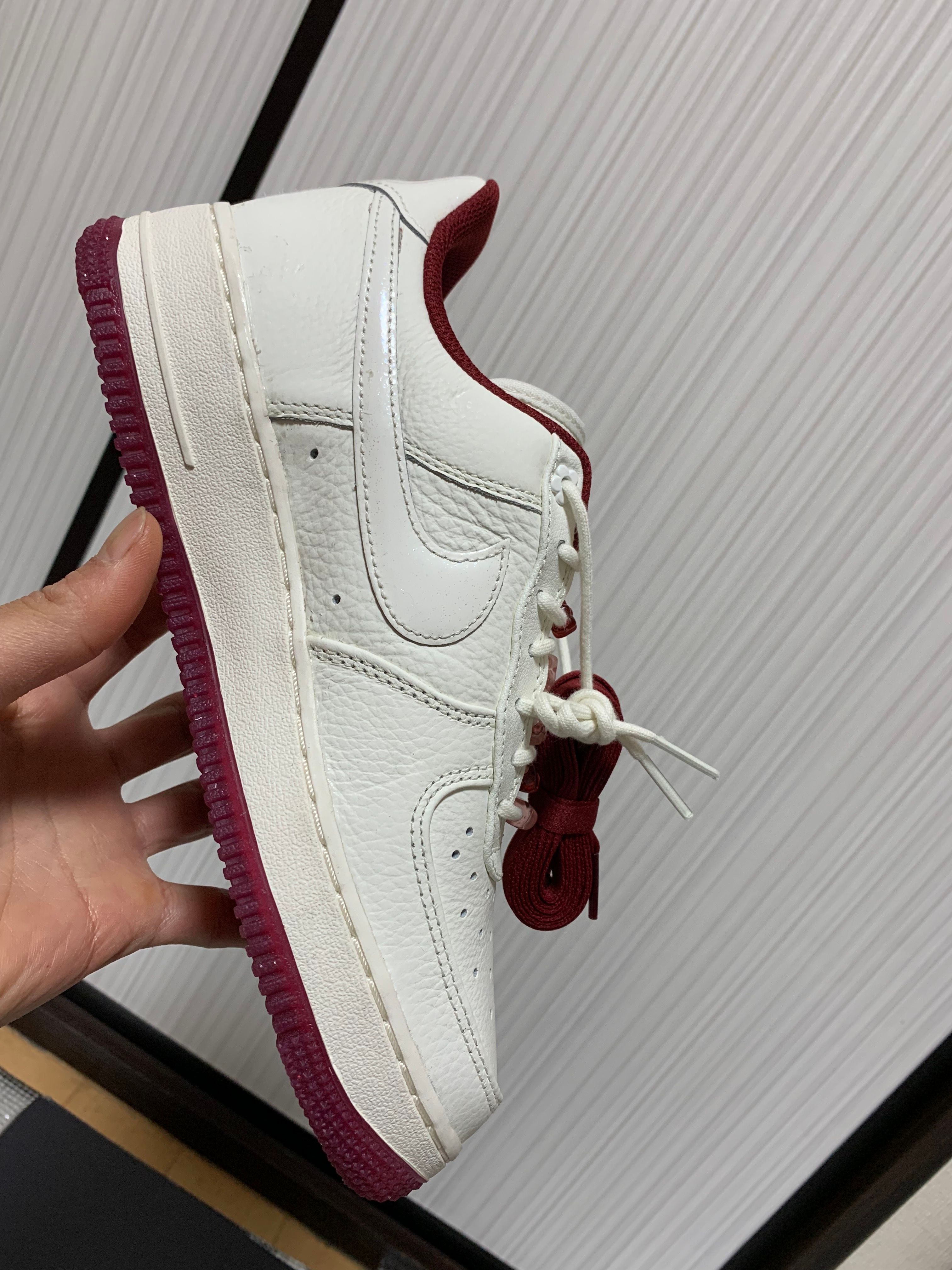 Nike Women's Air Force 1 Low "Valentine’s Day" (2024)