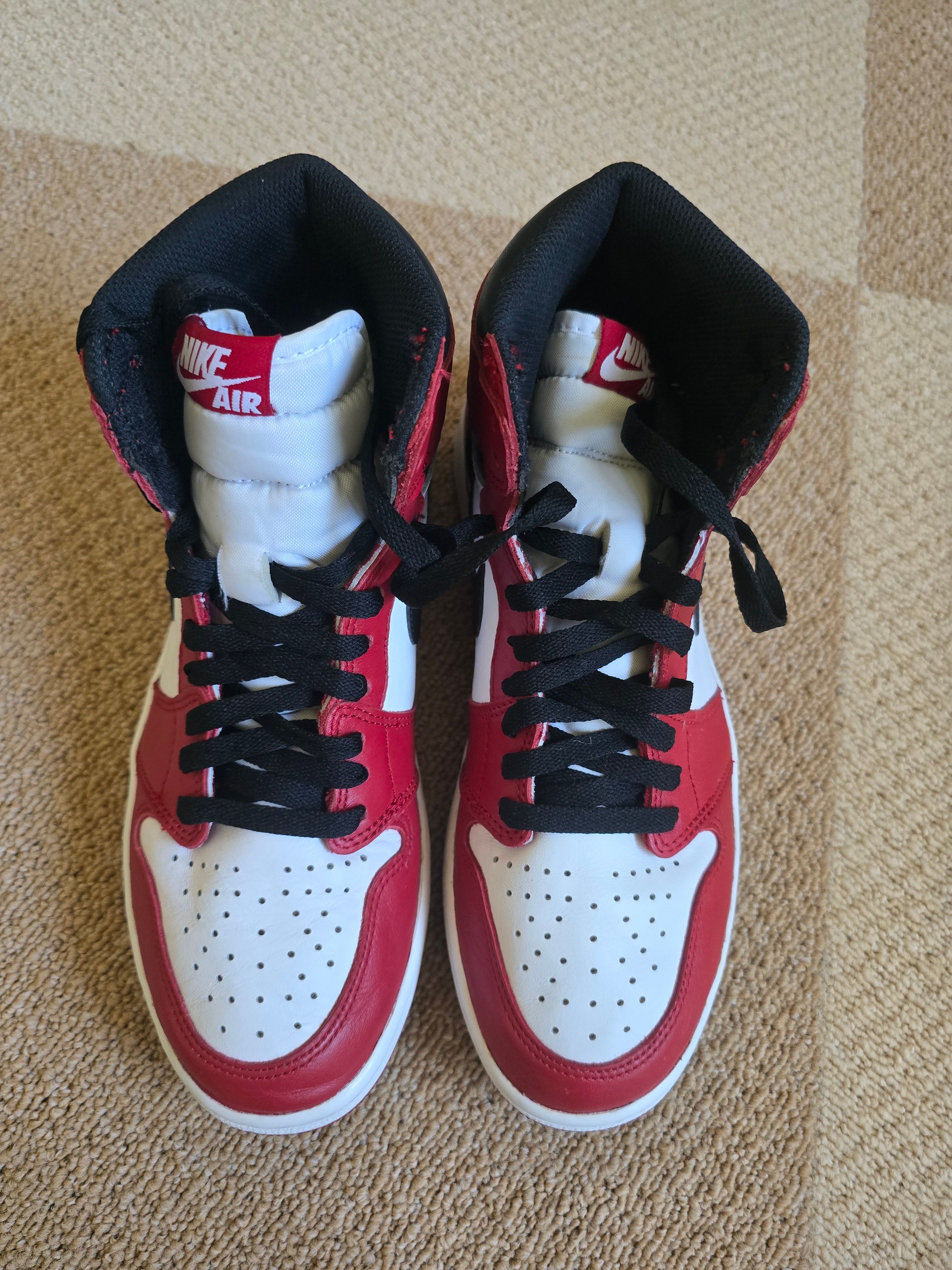 Nike Air Jordan 1 Retro High "Chicago" (2015)