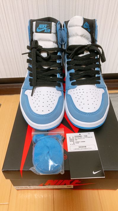 Nike Air Jordan 1 High OG "University Blue"