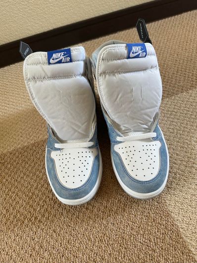 Nike Air Jordan 1 High OG "Hyper Royal"