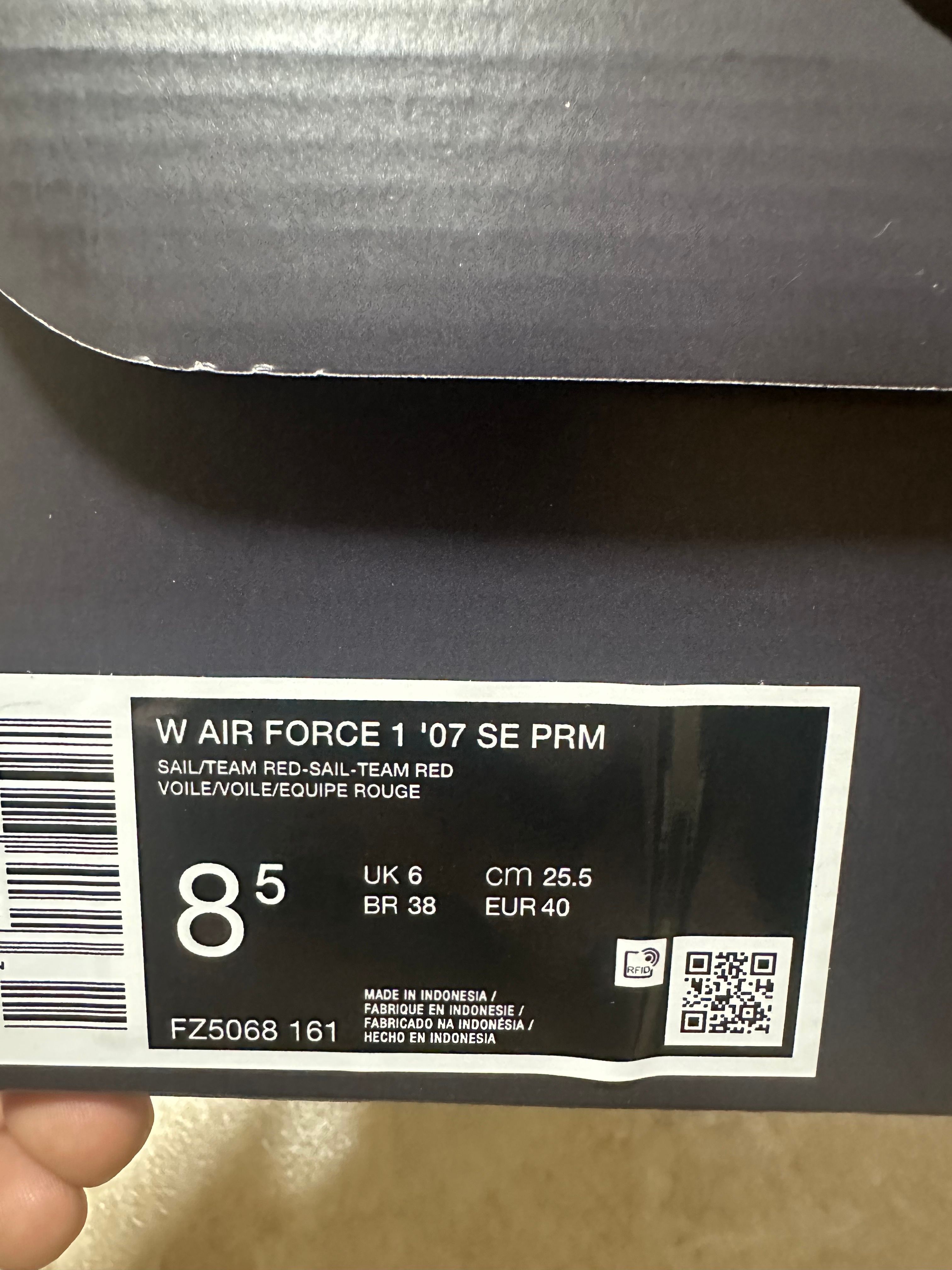 Nike Women's Air Force 1 Low "Valentine’s Day" (2024)