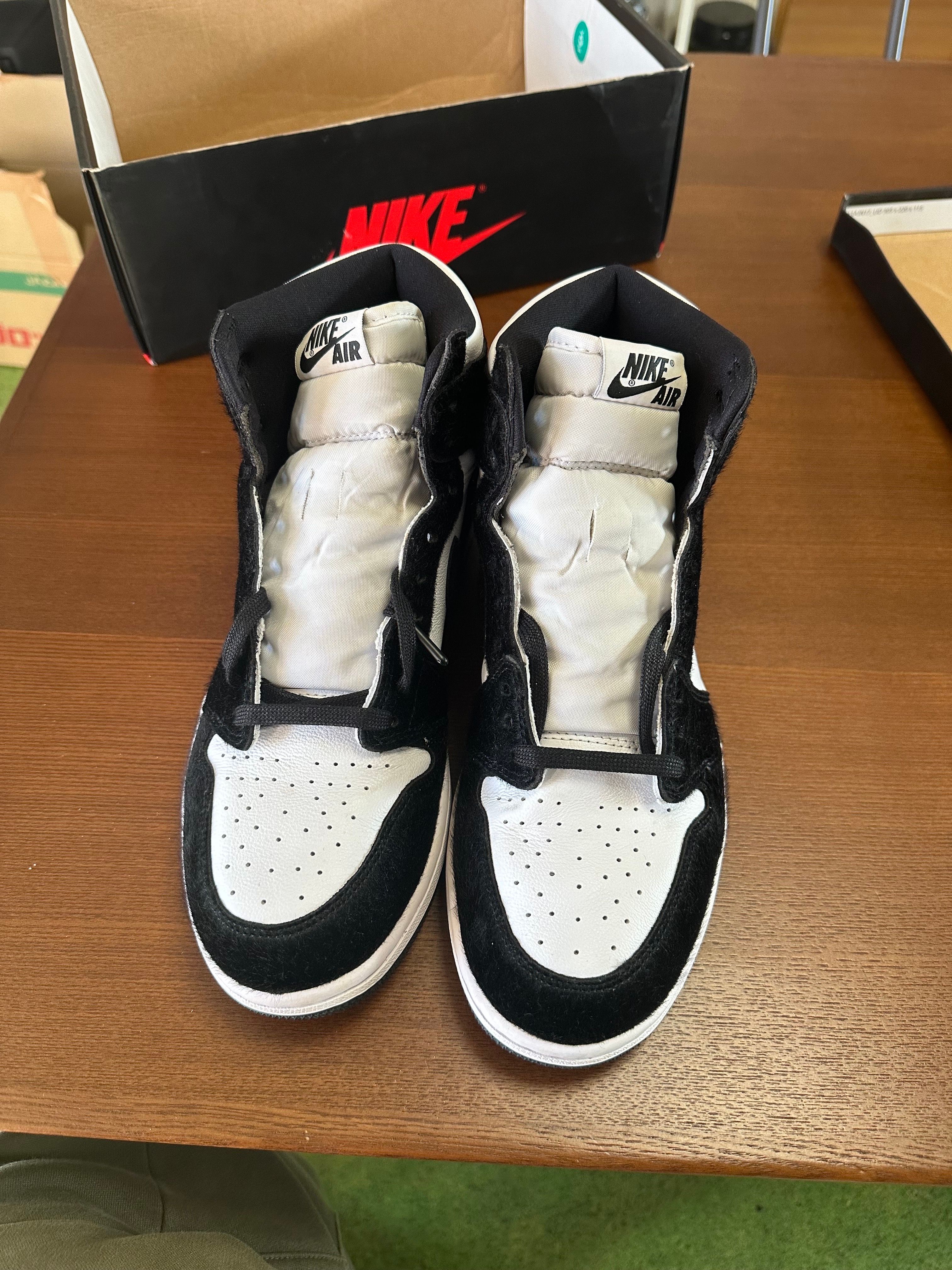 Nike Women's Air Jordan 1 Retro High OG "Black/White"