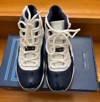 Nike Air Jordan 11 Retro "UNC Win Like 82"