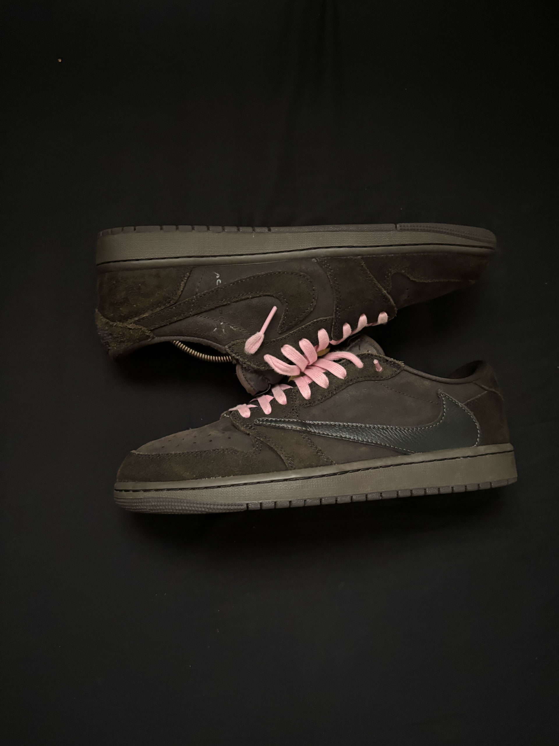 Travis Scott × Nike Air Jordan 1 Low OG SP "Velvet Brown and Dark Mocha"