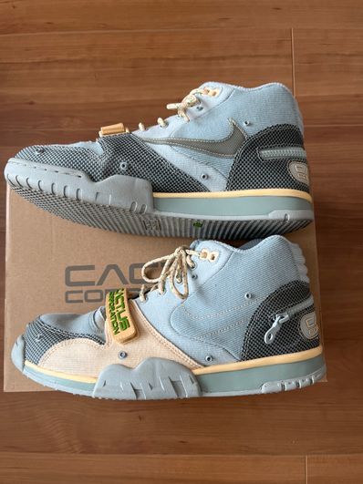 Travis Scott × Nike Air Trainer 1 SP "Grey Haze and Dusty Sage"