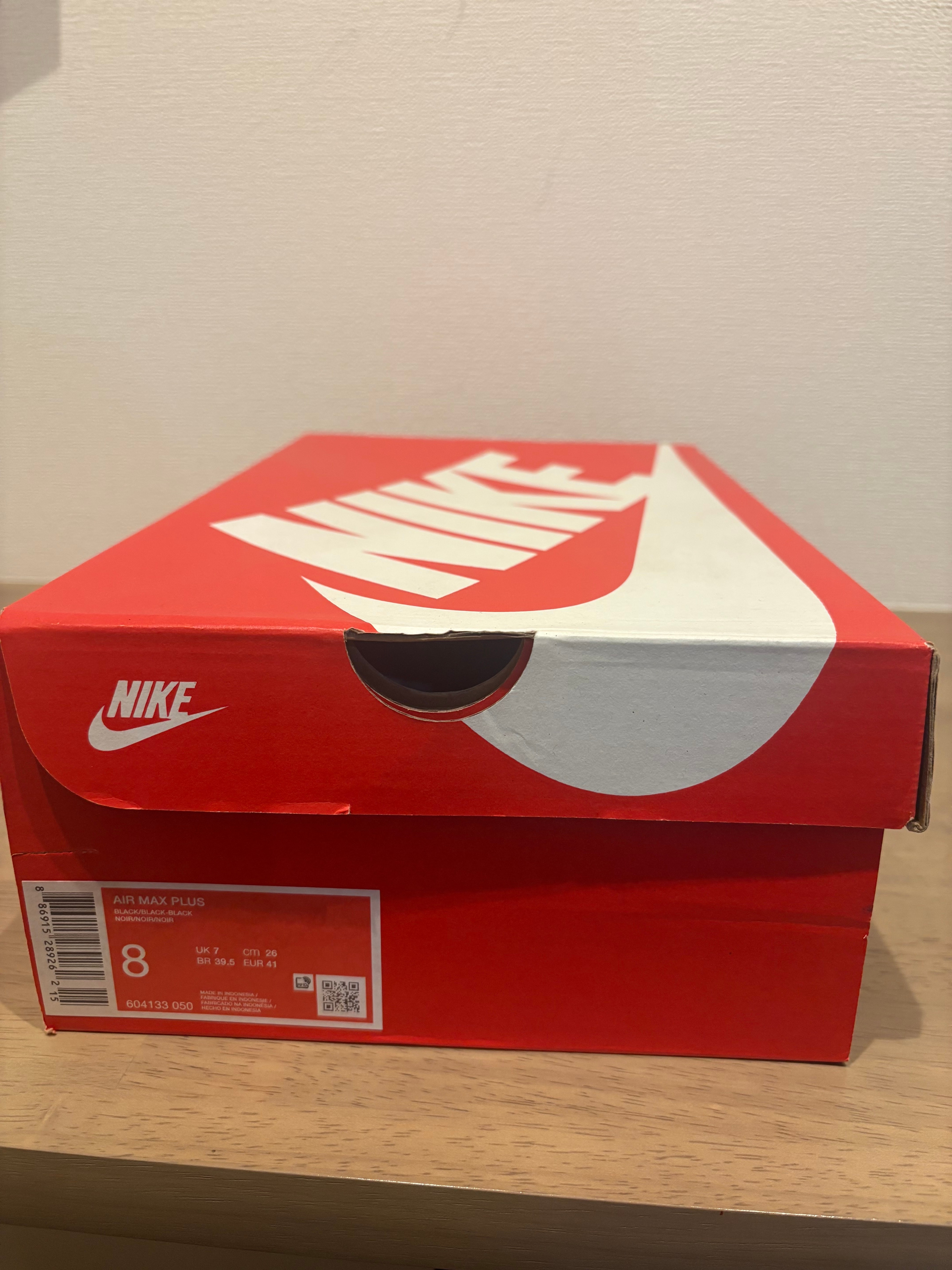 ナイキ エアマックスプラス "トリプルブラック"