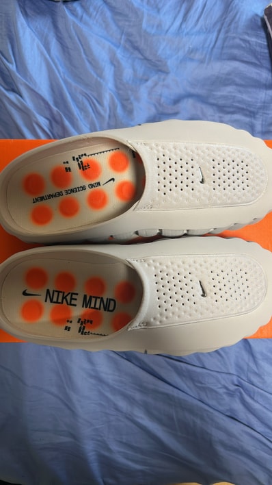 Nike Mind 001 Mules "Light Smoke Grey/Hyper Crimson"