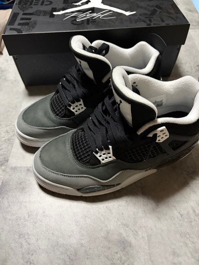 Nike Air Jordan 4 Retro "Fear"