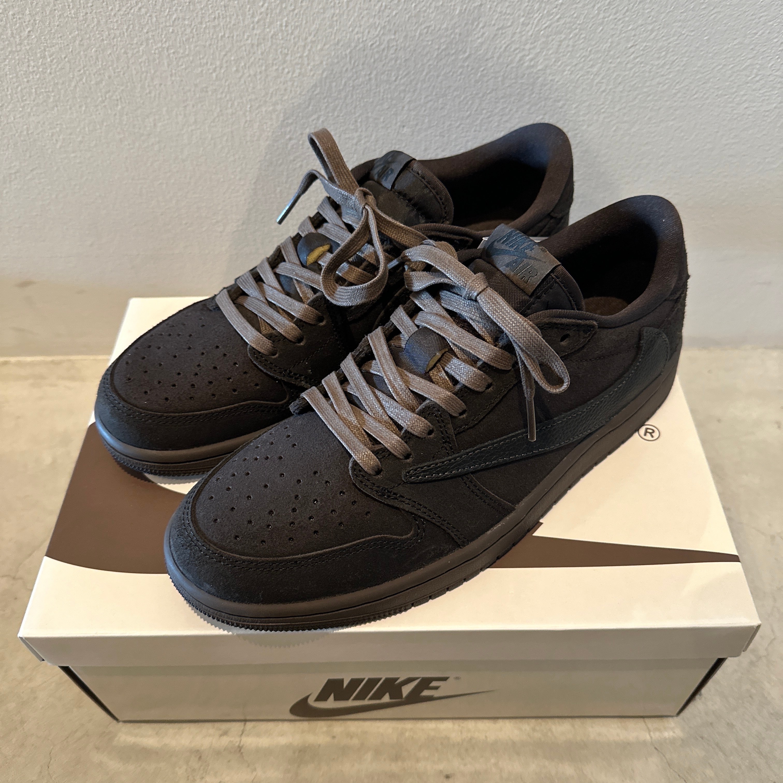 Travis Scott × Nike Air Jordan 1 Low OG SP "Velvet Brown and Dark Mocha"
