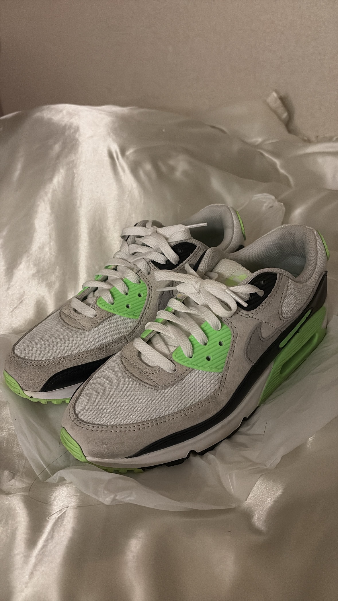 Nike Air Max 90 GORE-TEX "Volt"
