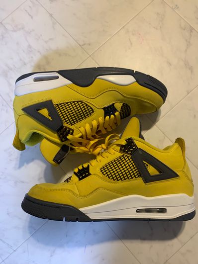 Nike Air Jordan 4 "Tour Yellow"