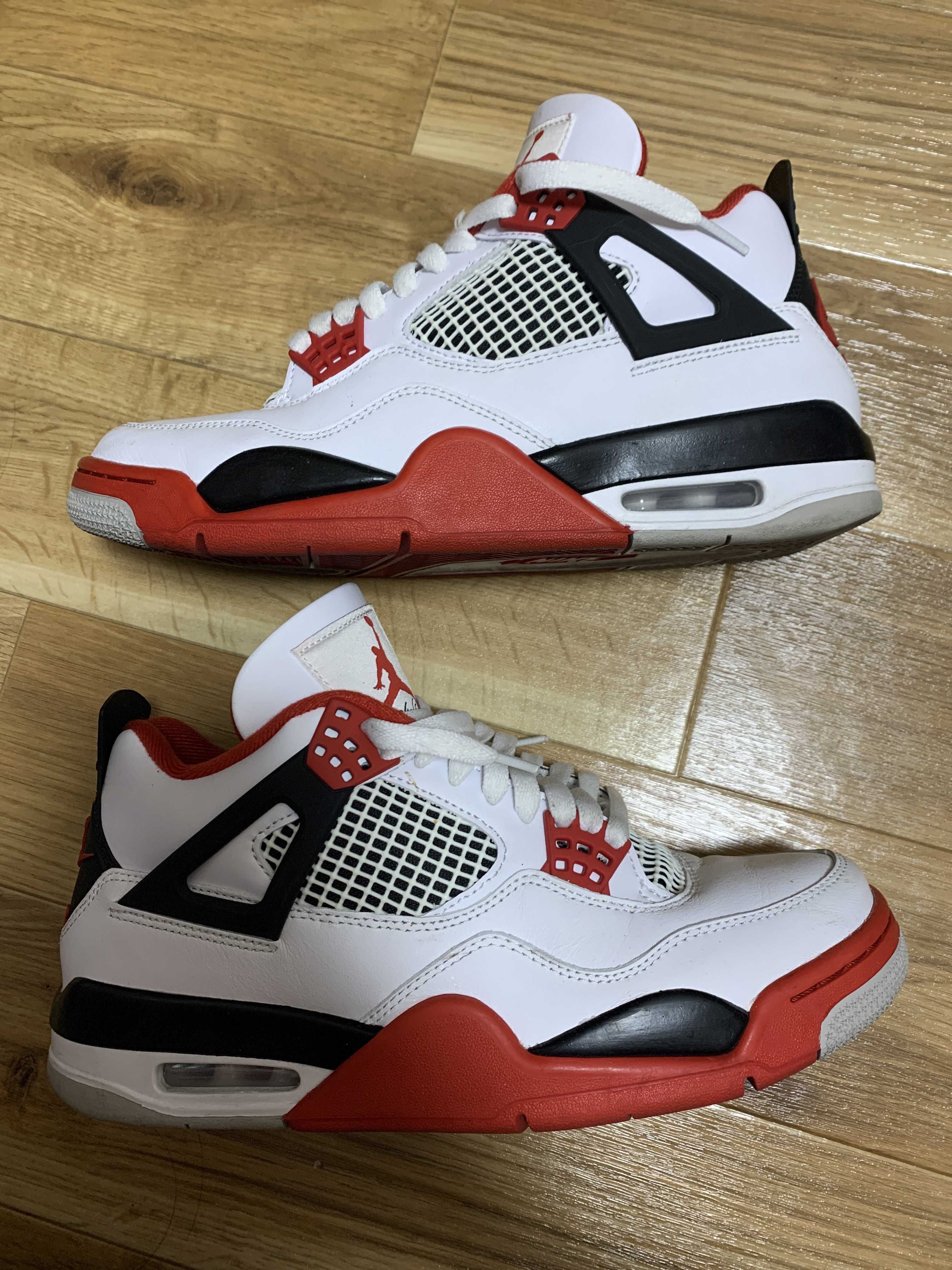 Nike Air Jordan 4 Retro OG "Fire Red" (2020)