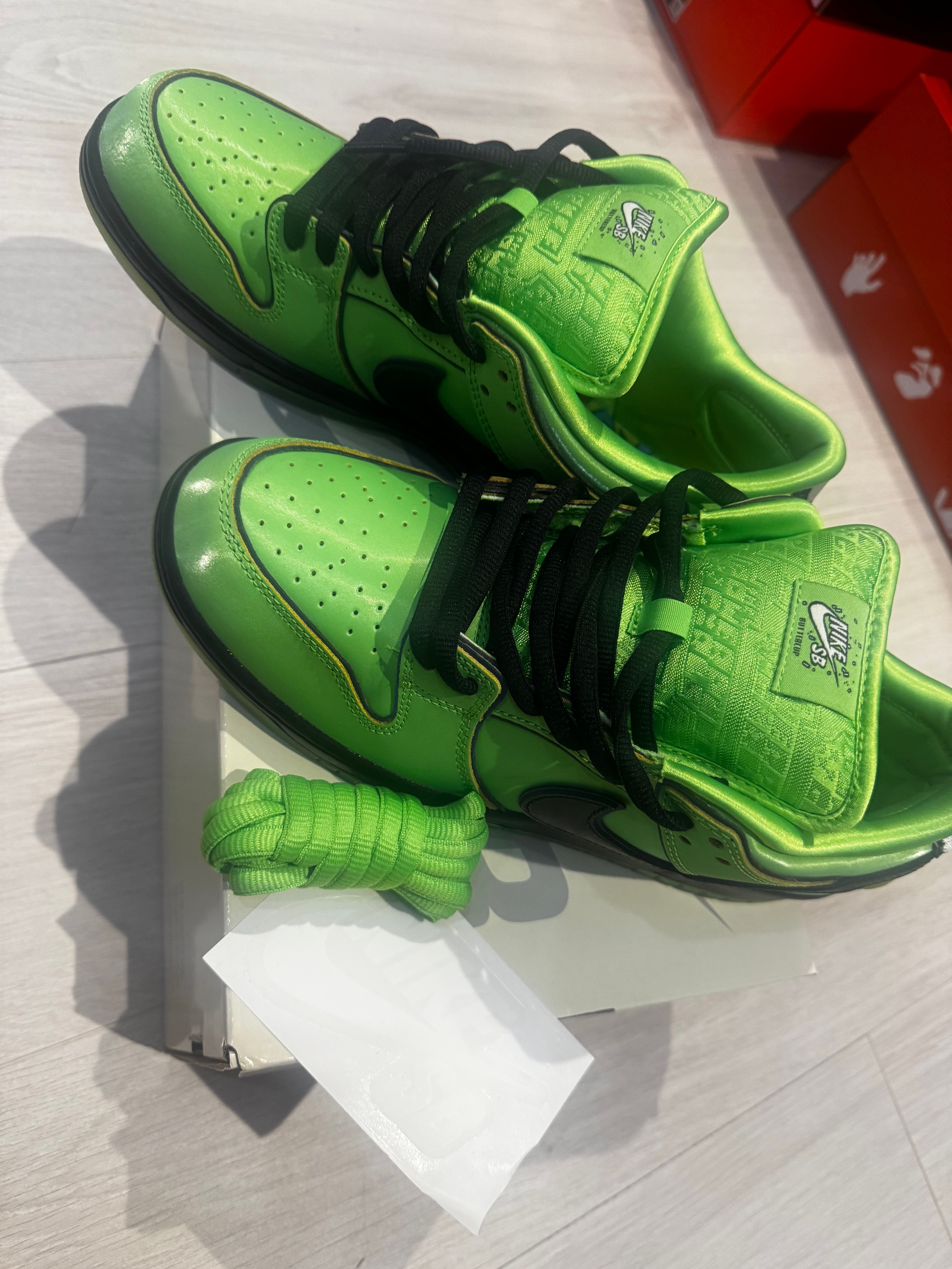 The Powerpuff Girls × Nike SB Dunk Low Pro QS "Buttercup"