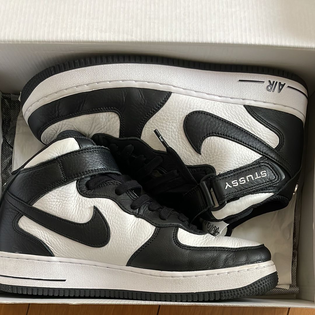Stussy × Nike Air Force 1 Mid "Black and Light Bone"
