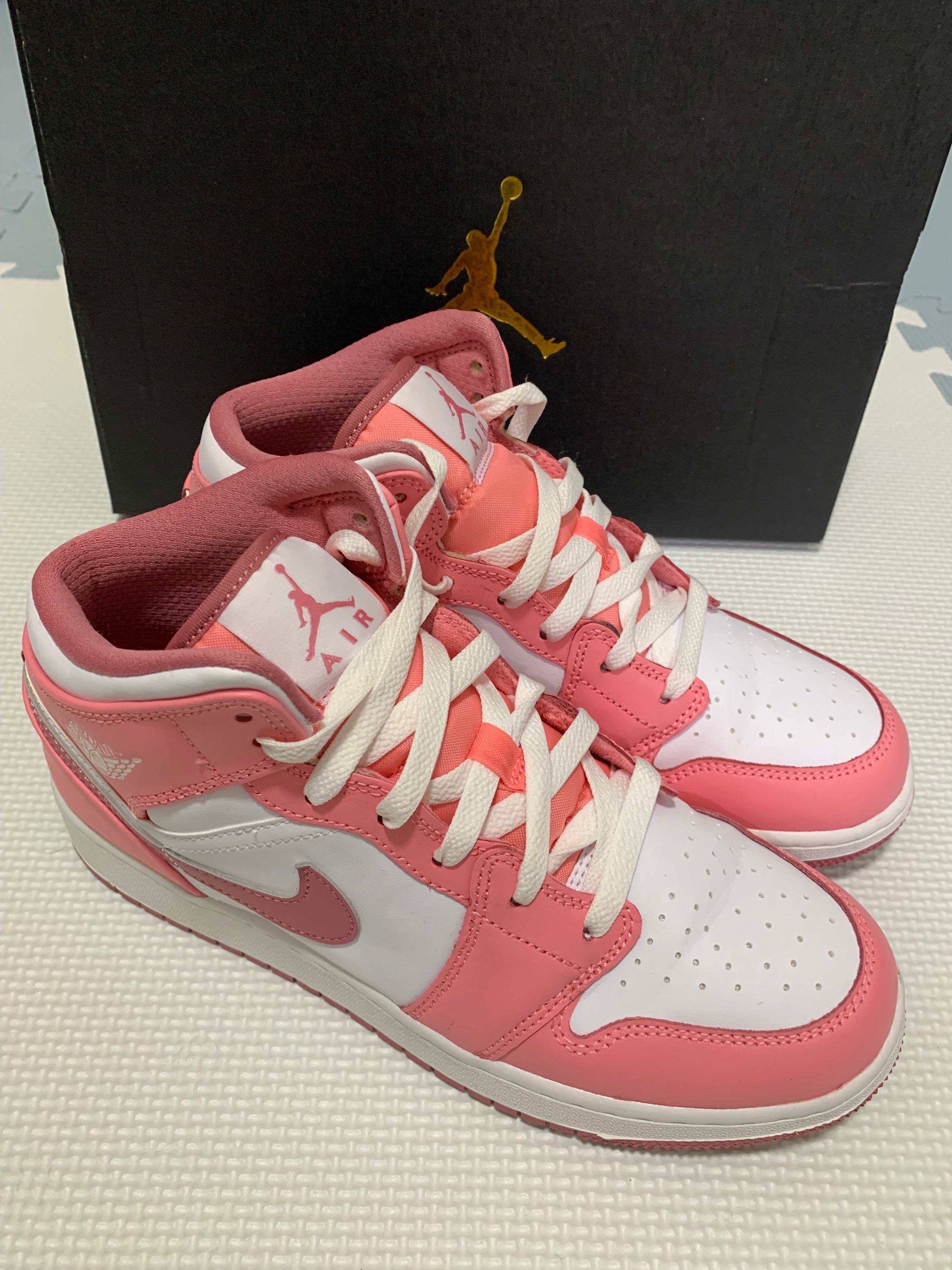 Nike GS Air Jordan 1 Mid "Coral Chalk/White/Desert Berry"