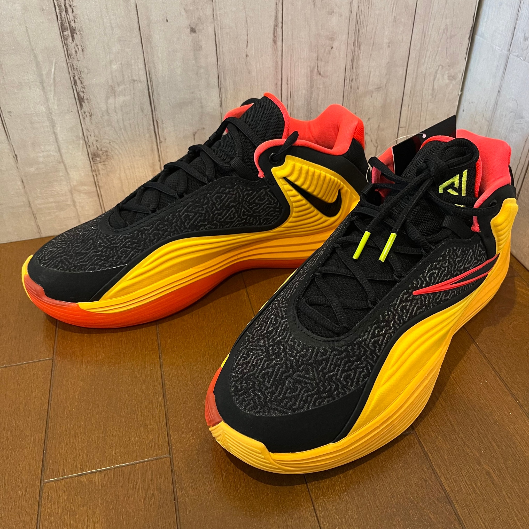 Nike Giannis Freak 7 "Black/Laser Orange" (HF3450-007/HF3451-007)